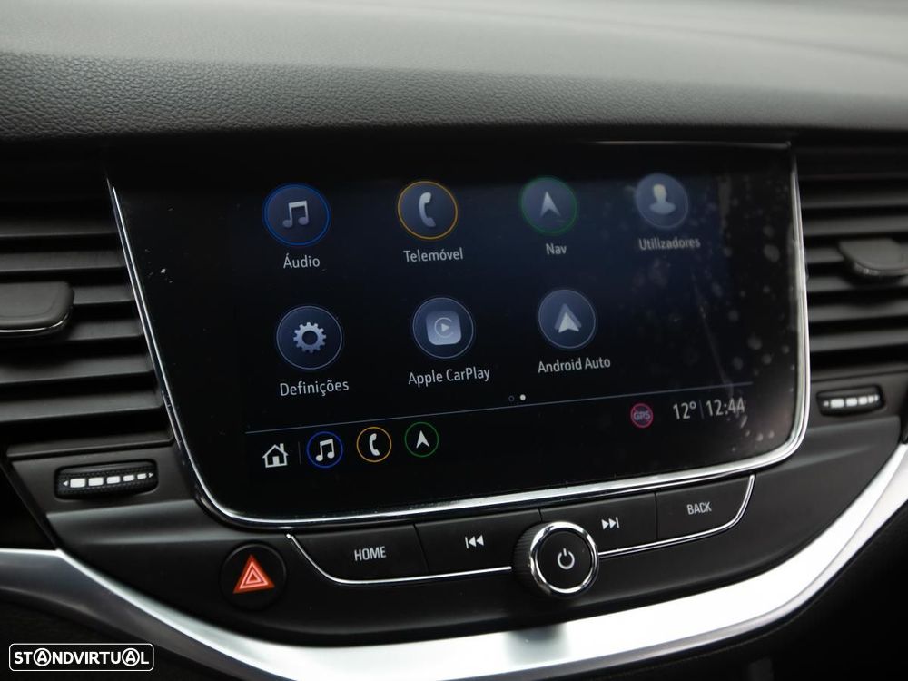 Opel Astra Sports Tourer - 24