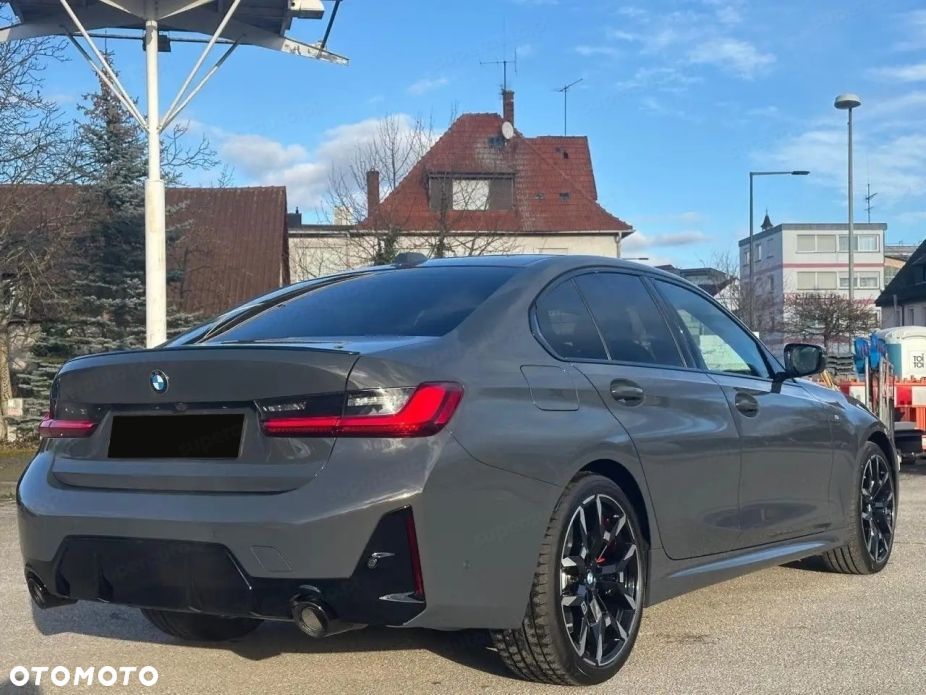 BMW Seria 3 330i xDrive M Sport - 3
