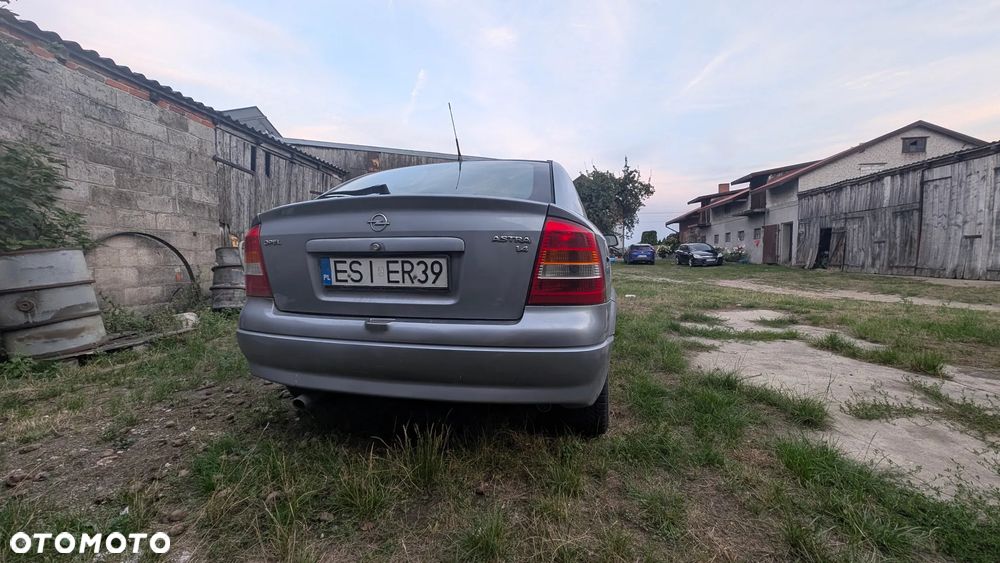 Opel Astra 1.4 Comfort / Cool - 4