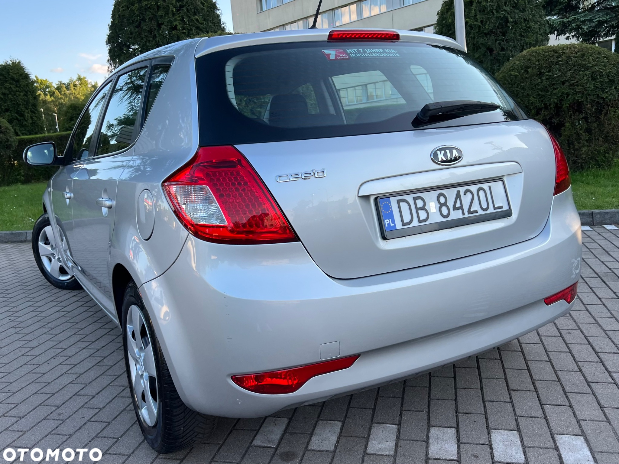 Kia Ceed 1.4 CVVT Dream-Team Edition - 25
