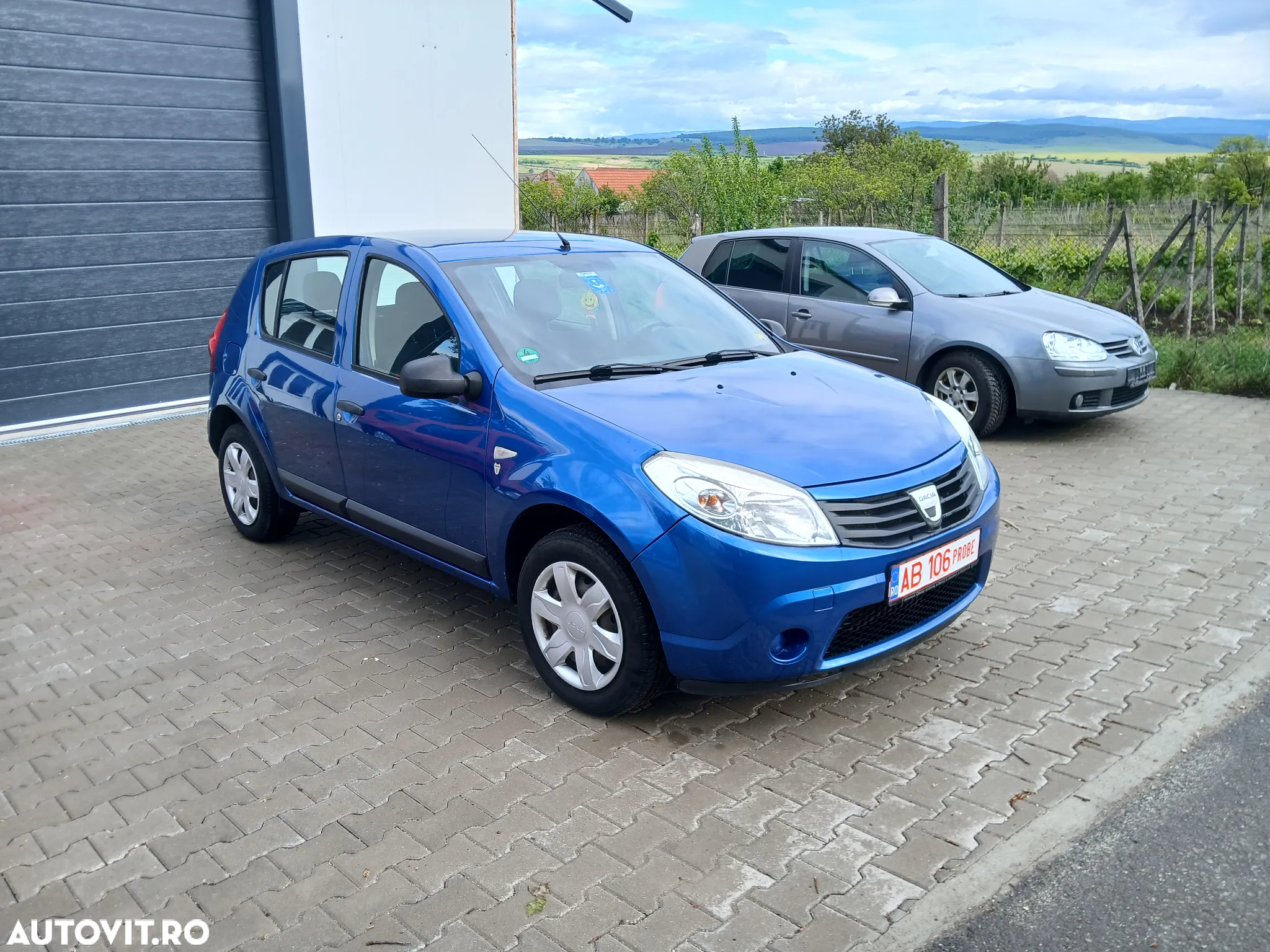 Dacia Sandero 1.2 16V 75 Laureate - 2
