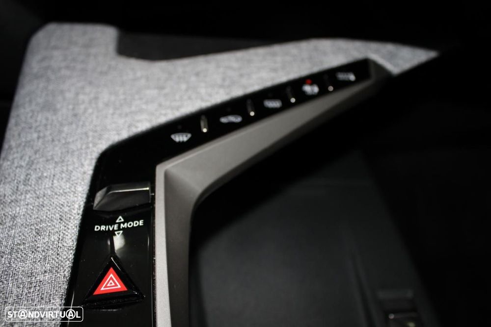 Peugeot E-3008 73 kWh GT - 22