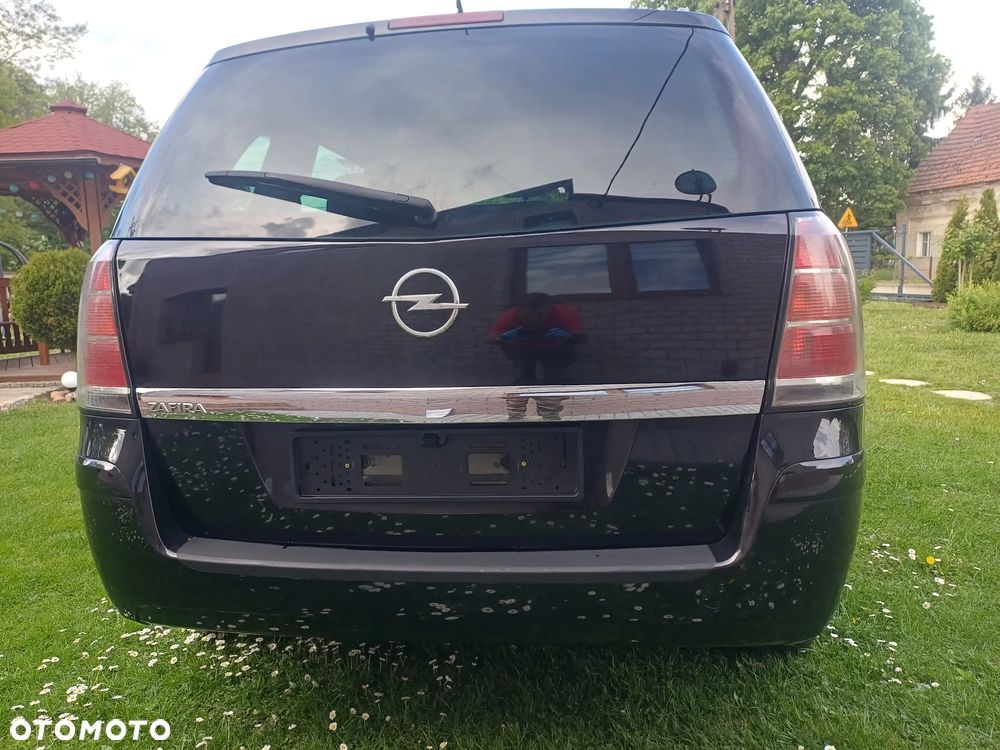Opel Zafira - 10