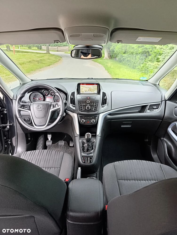 Opel Zafira - 11