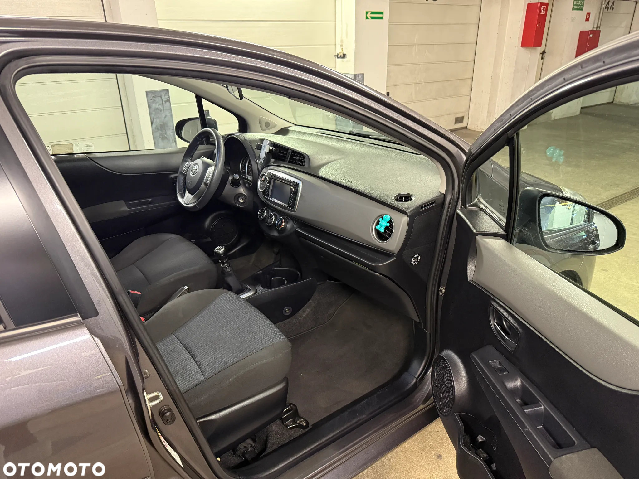Toyota Yaris 1.33 Premium - 11