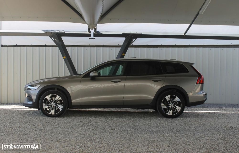 Volvo V60 Cross Country 2.0 B4 Geartronic - 7