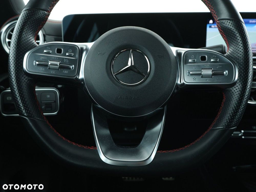 Mercedes-Benz CLA - 10