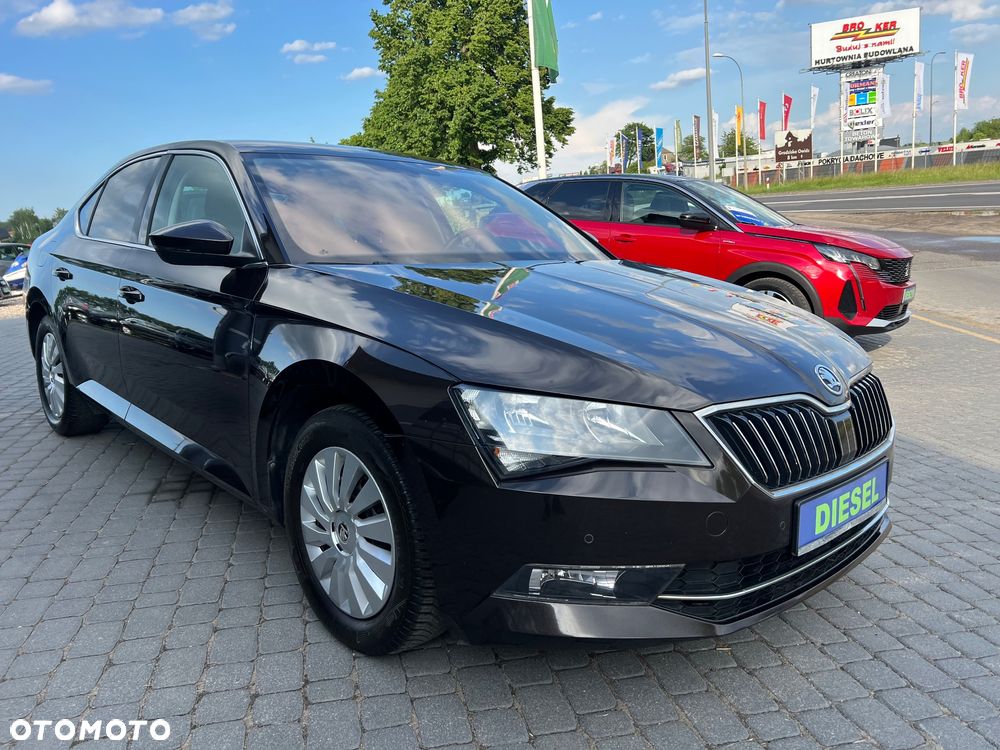 Skoda Superb 1.6 TDI GreenLine - 4