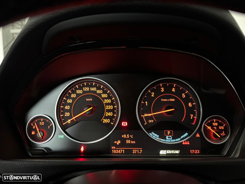 BMW 330 e iPerformance Pack M - 13
