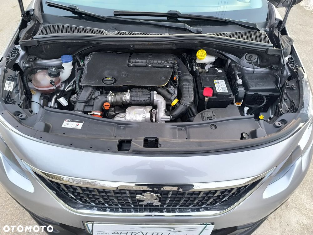 Peugeot 2008 BlueHDi 100 STOP & START Style - 6