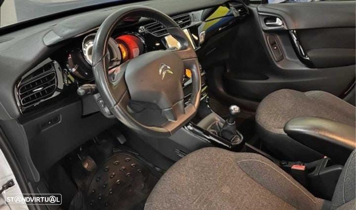 Citroën C3 1.2 VTi Exclusive - 4