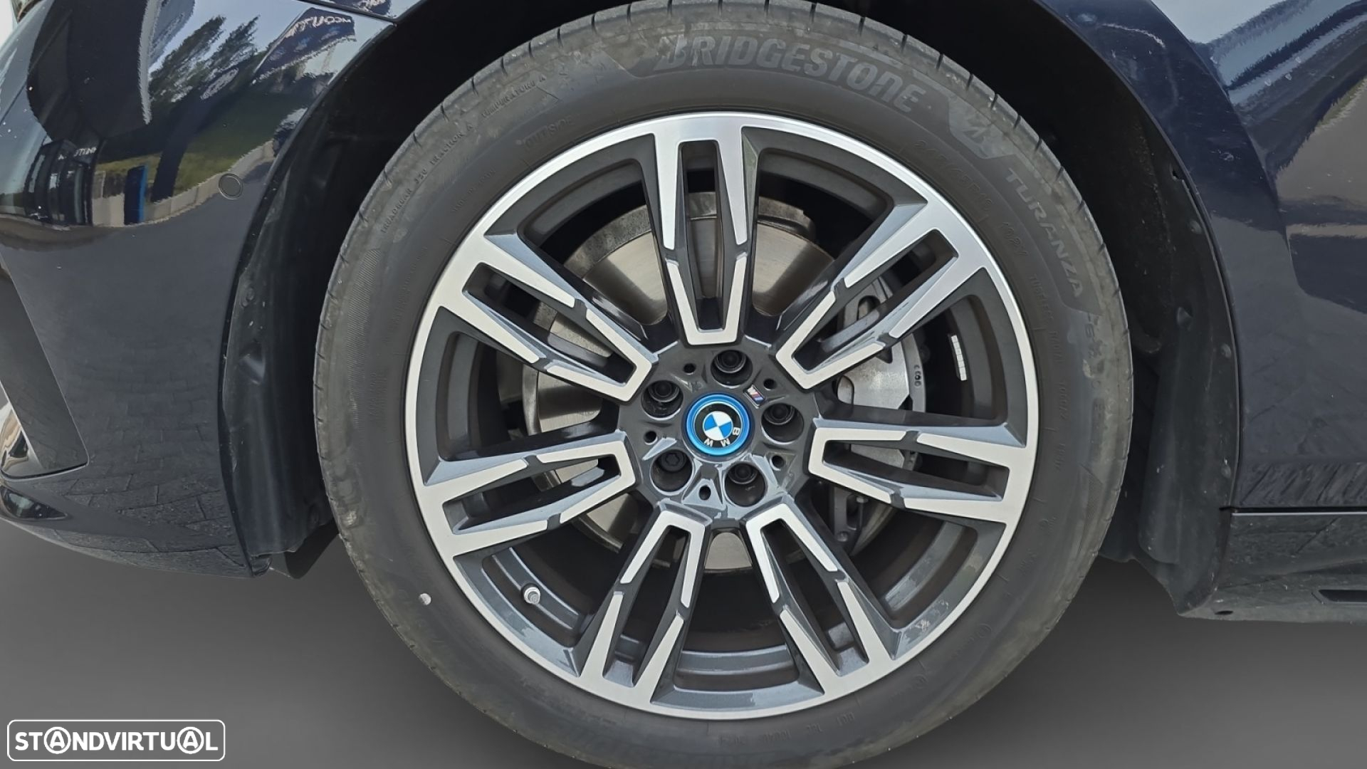 BMW i5 eDrive40 Pack Desportivo M - 15