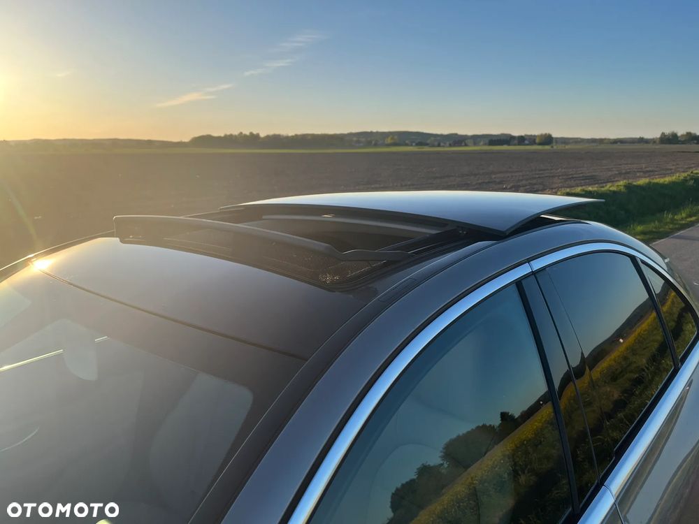 Mercedes-Benz Klasa C 300 4Matic 9G-TRONIC Avantgarde - 17