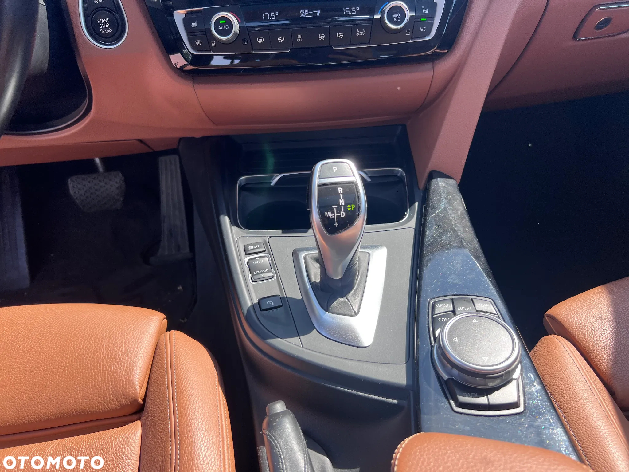 BMW Seria 3 330i xDrive Luxury Line - 17