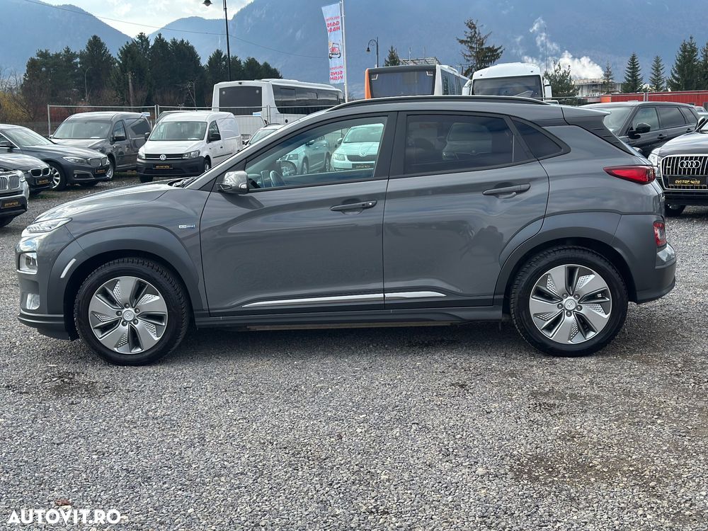 Hyundai KONA EV Premium - 12