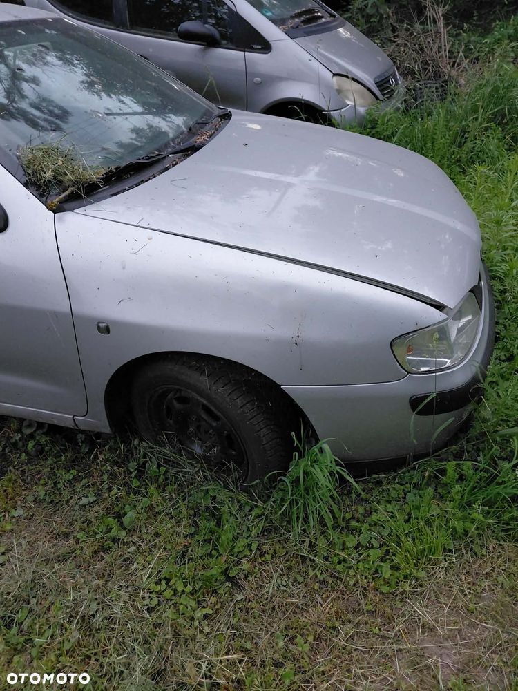 Części do Seat Cordoba I lift kombi Vario 1.9 sdi 2001r. BŁOTNIK PRZÓD prawy lewy - 1