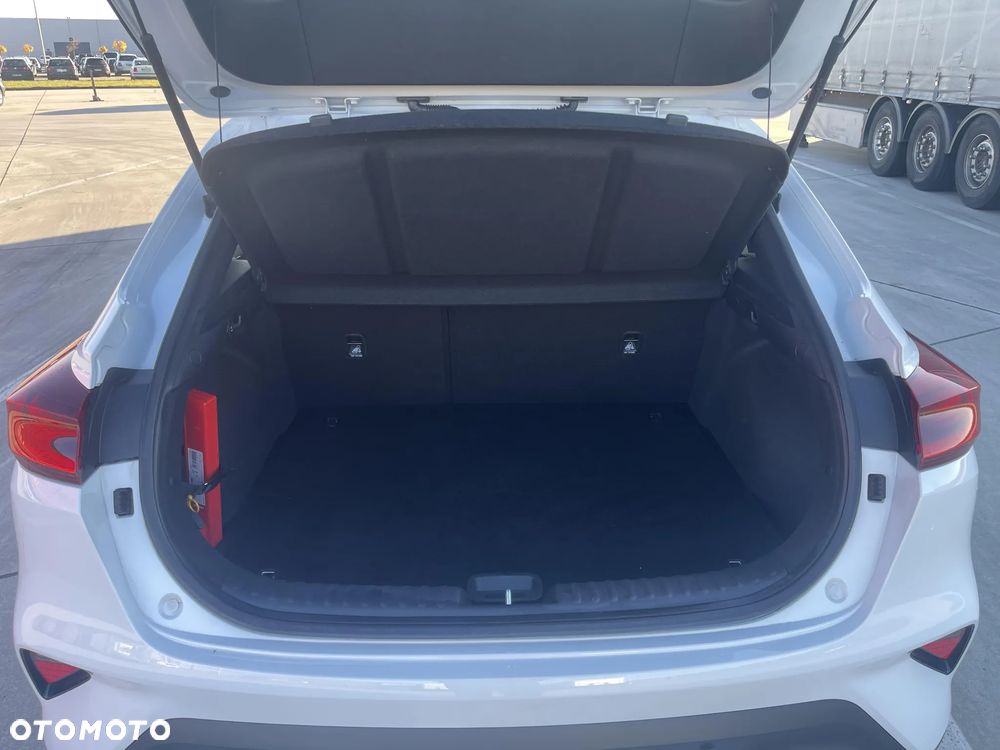 Kia XCeed 1.5 T-GDI M - 17