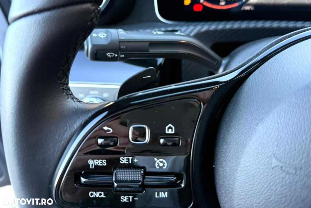 Mercedes-Benz A 180 - 22