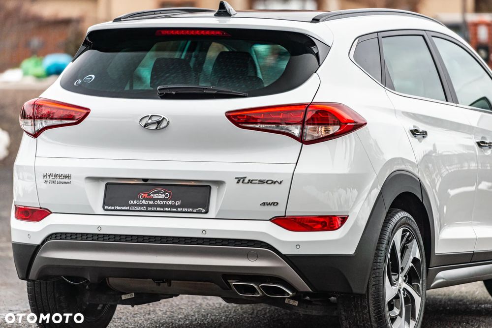 Hyundai Tucson 2.0 CRDi 4WD Passion Plus - 11