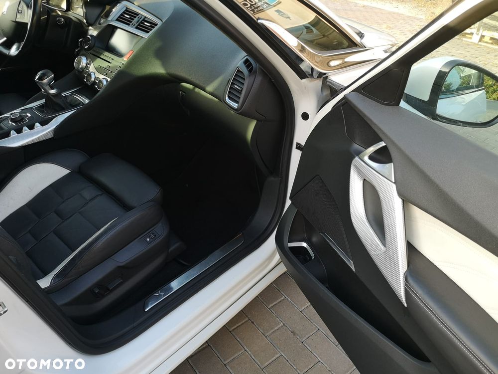 Citroën DS5 HDi 165 Business - 27