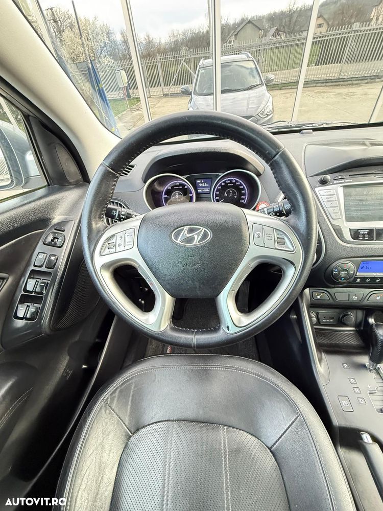 Hyundai ix35 2.0 CRDI 4WD Automatik Style - 25