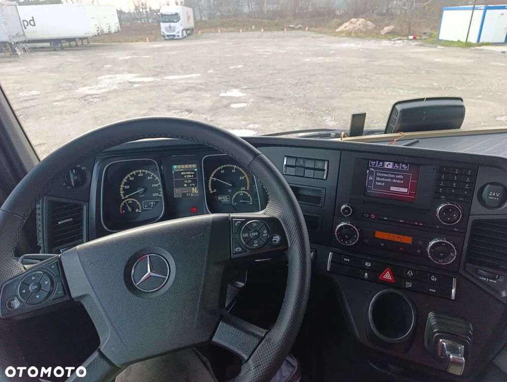 Mercedes-Benz Actros - 12