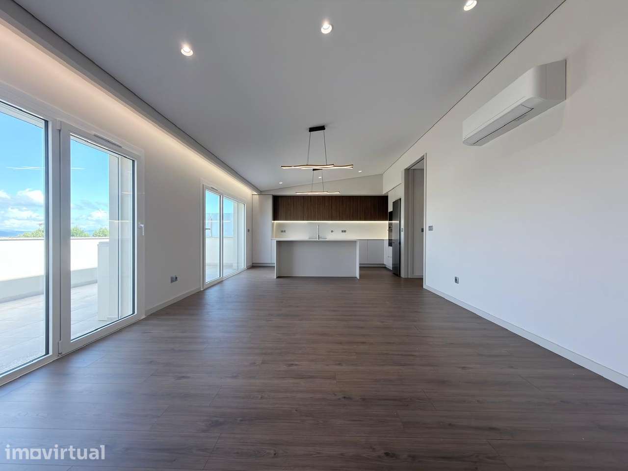 Penthouse T3 nova no Centro da Cidade com elevador e garagem - Grande imagem: 4/30