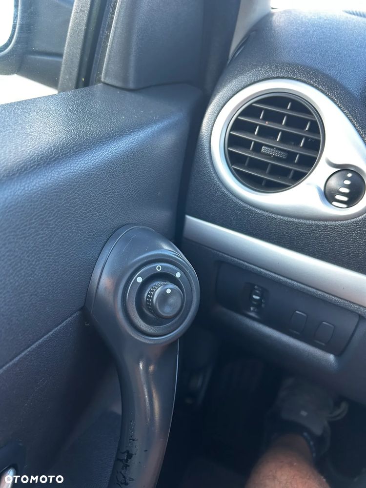Renault Clio 1.2 16V Rip Curl - 29