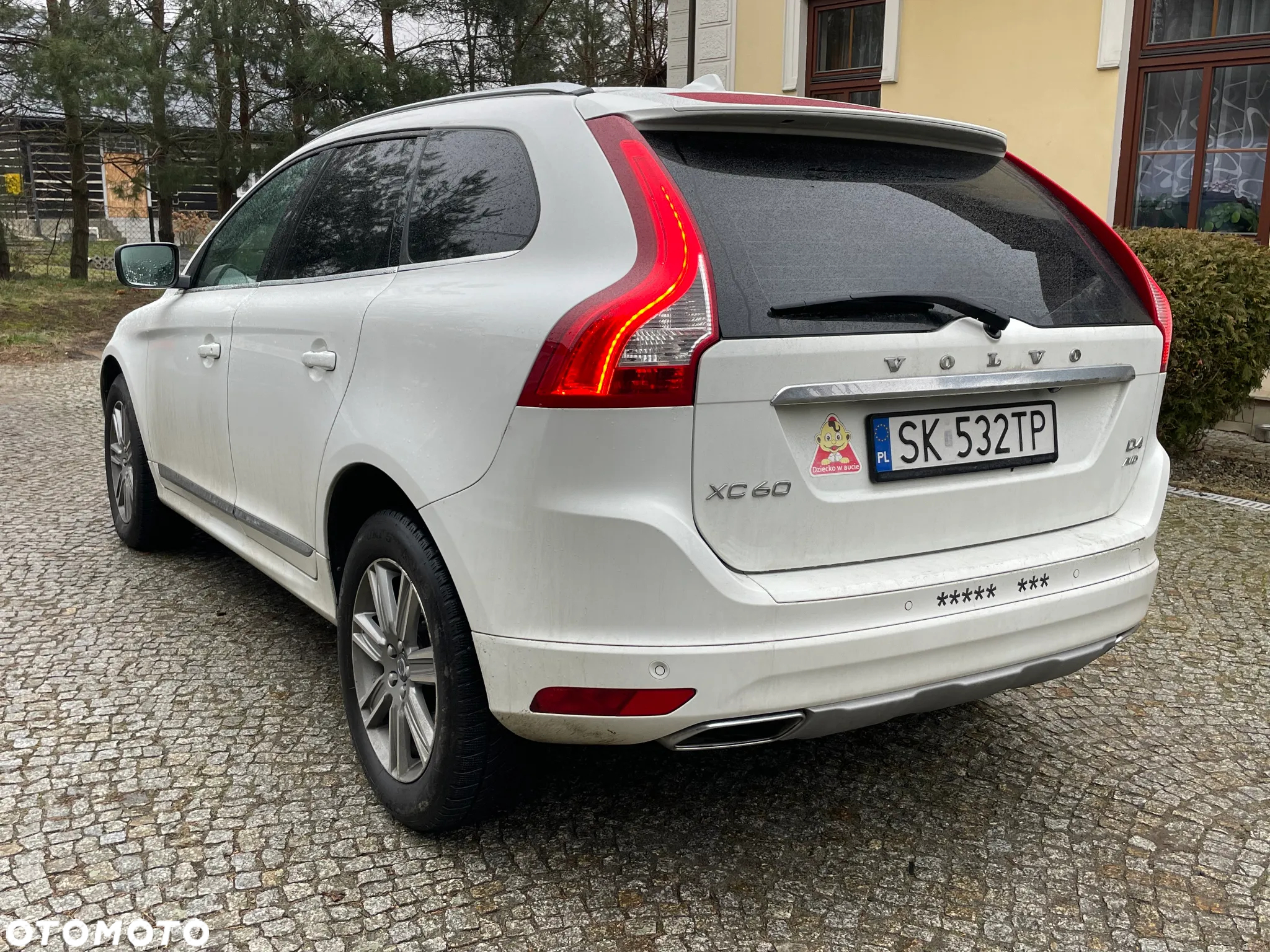 Volvo XC 60 D4 AWD Summum - 4