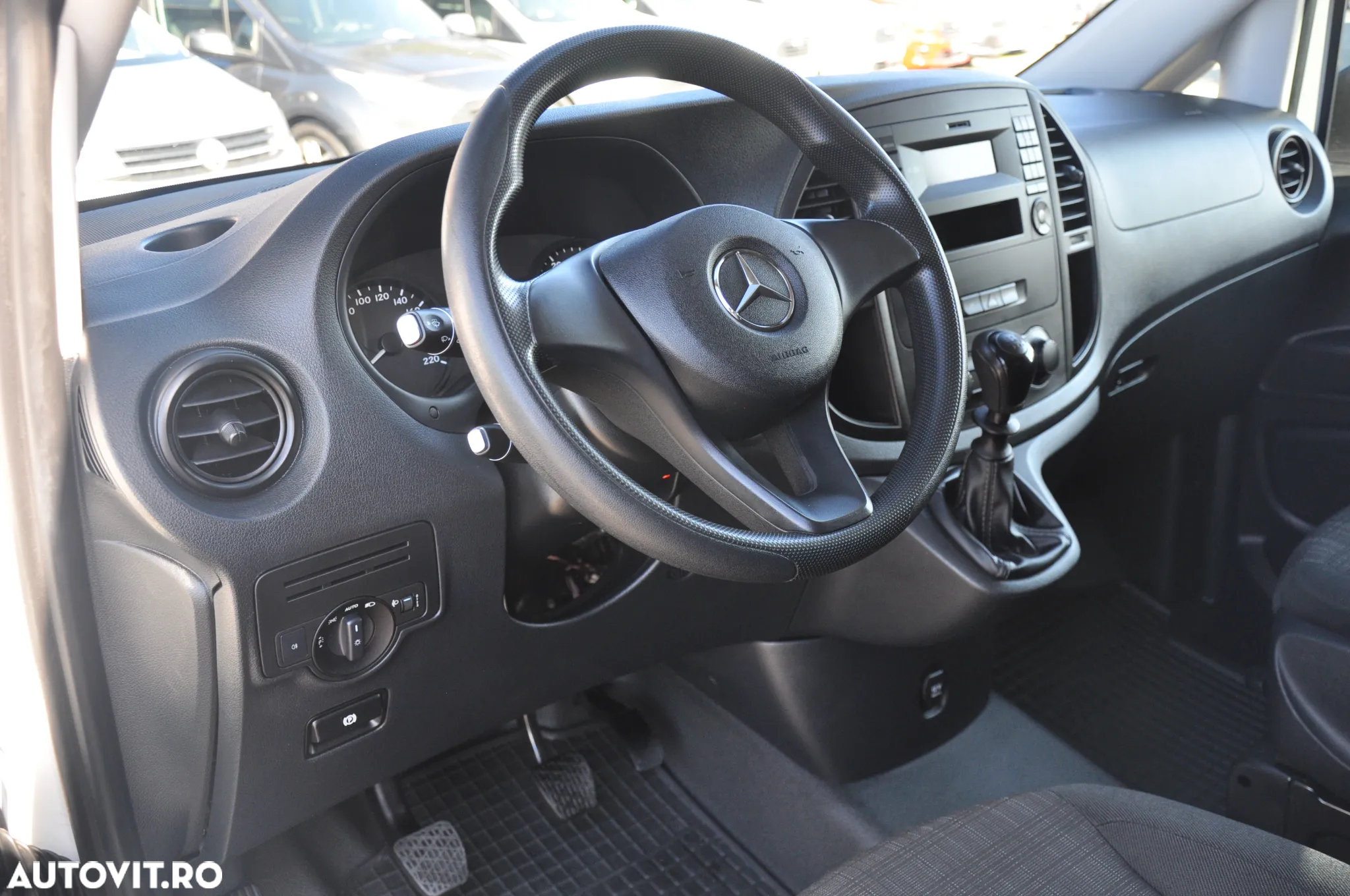Mercedes-Benz Vito 114 Furgon - 16