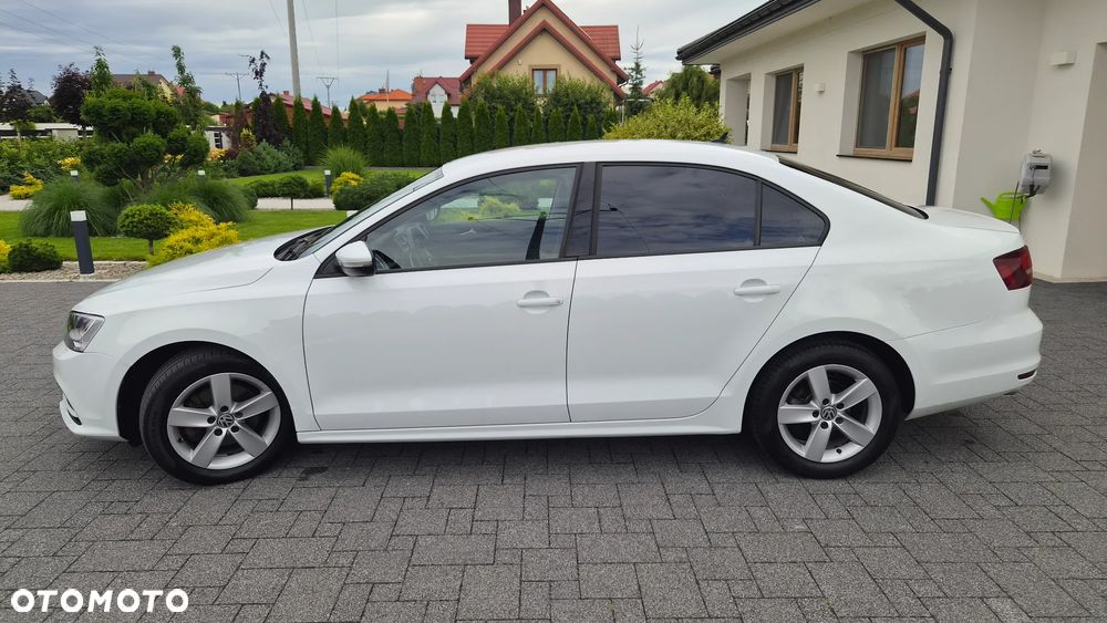 Volkswagen Jetta 2.0 TDI DPF BMT Comfortline - 2