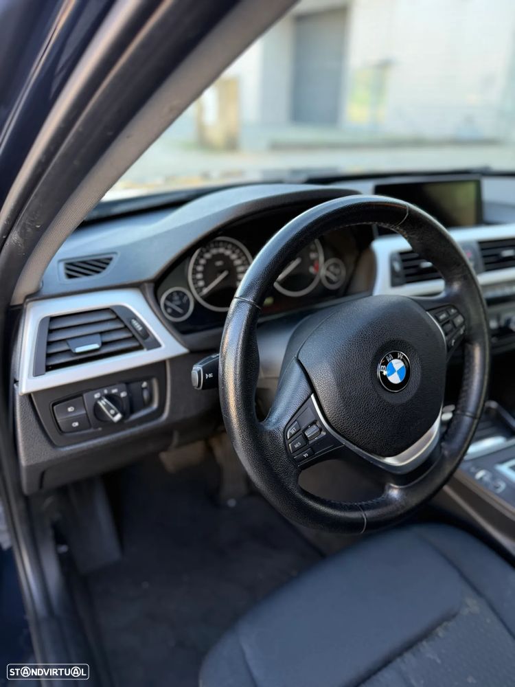 BMW 320 d EfficientDynamics Auto - 8