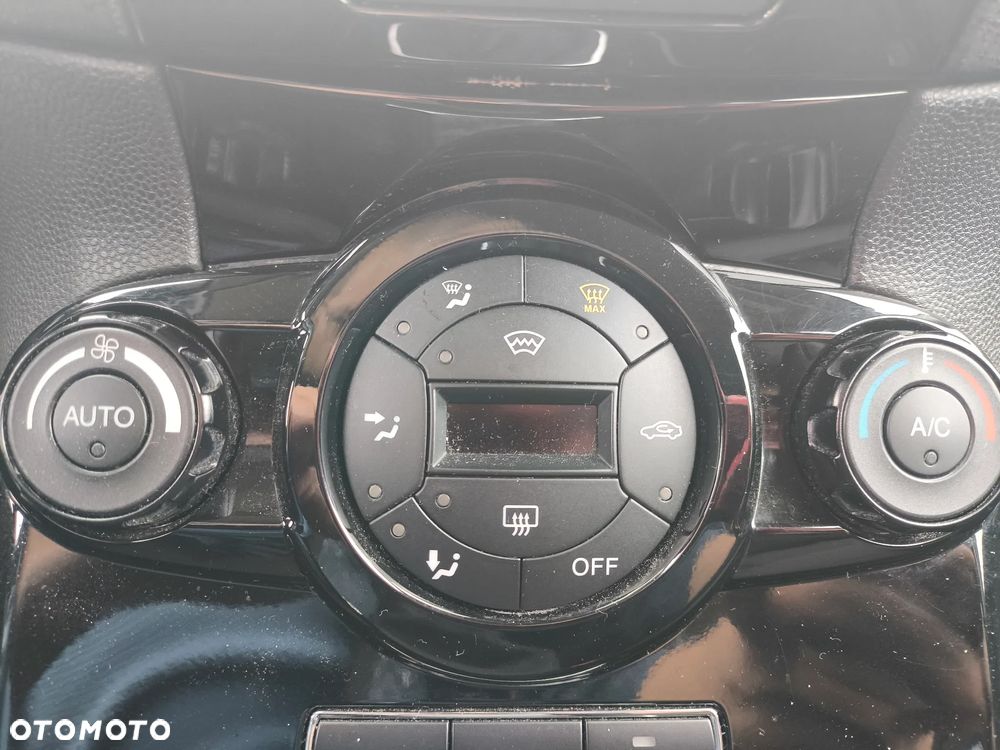 Ford Fiesta 1.6 TDCi Titanium - 17