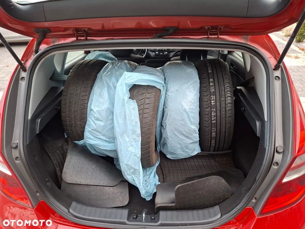 Hyundai i30 1.4 Base - 8