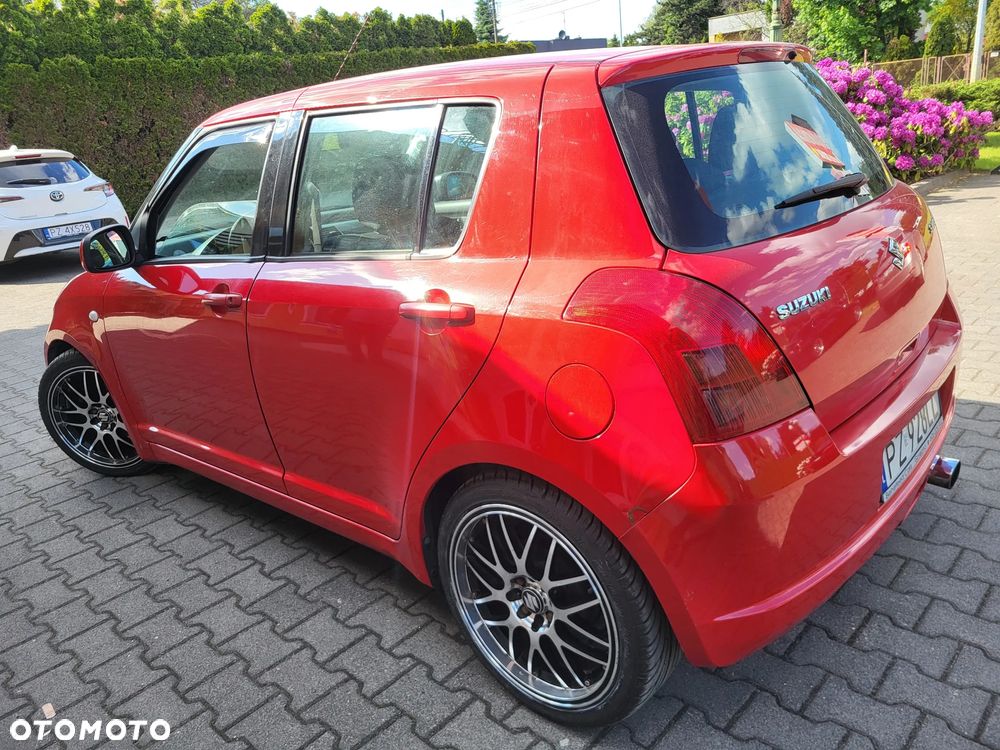 Suzuki Swift - 4