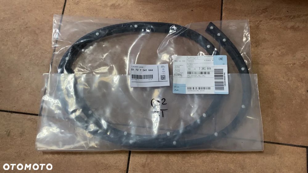 BMW G12 USZCZELKA DRZWI PRAWY TYŁ 7341644 NOWA - 2