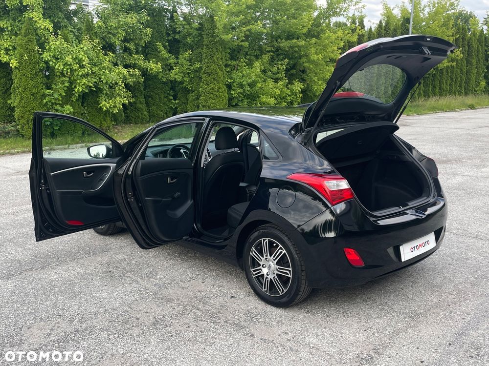 Hyundai i30 blue 1.6 CRDi Style - 39