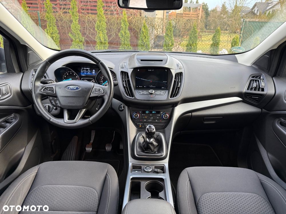 Ford Kuga 1.5 EcoBoost 2x4 Titanium - 9