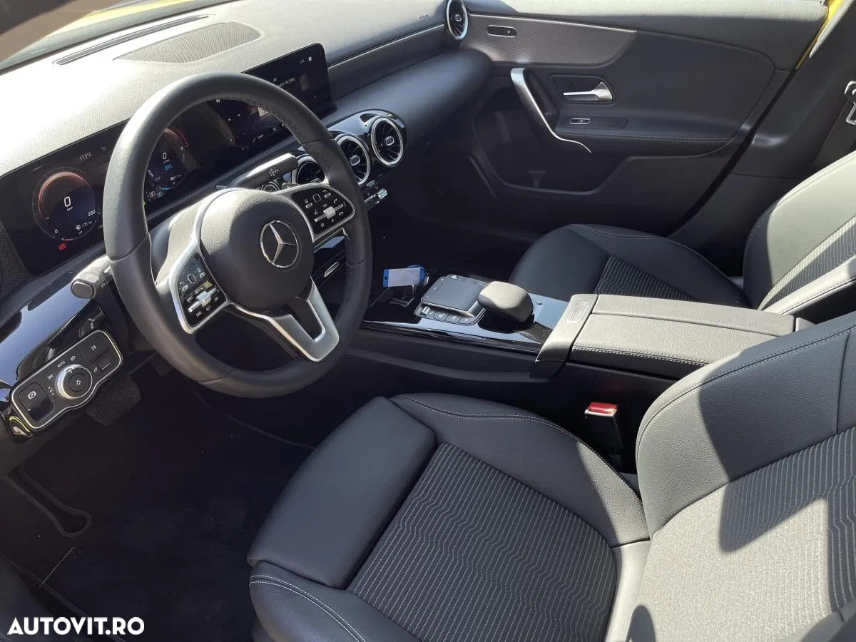 Mercedes-Benz A - 9