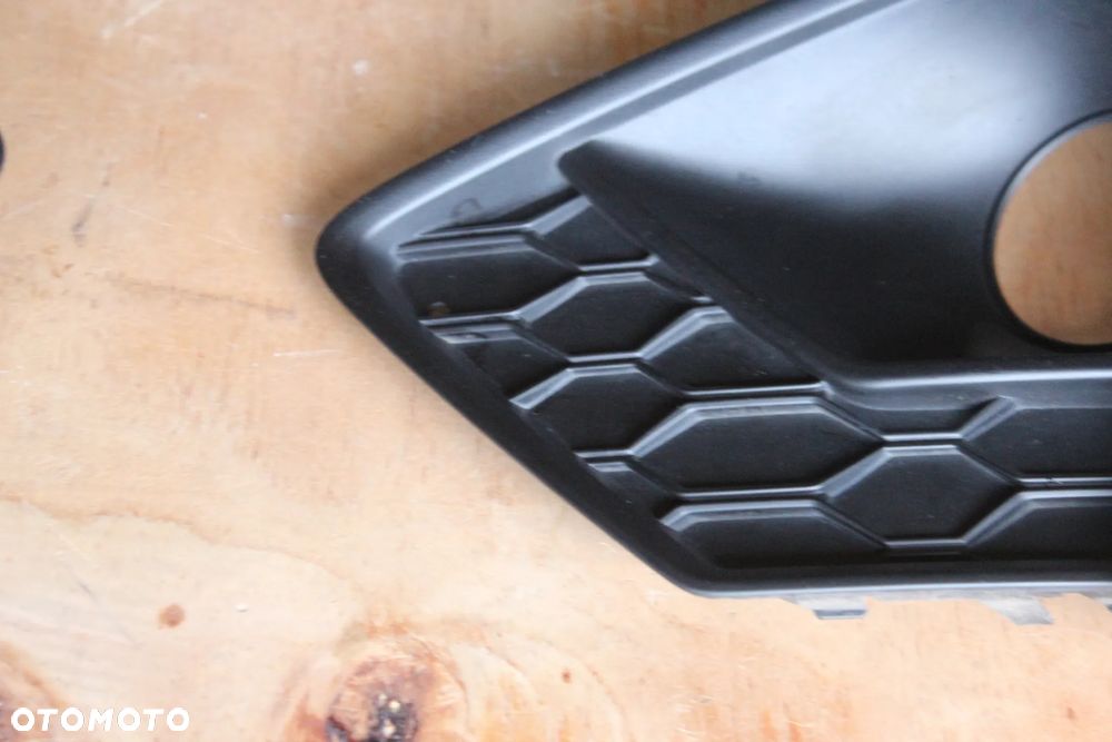 KRATKA ZDERZAKA PRAWA AUDI A4 B9 LIFT S LINE 8WD807682M 2022 - 3