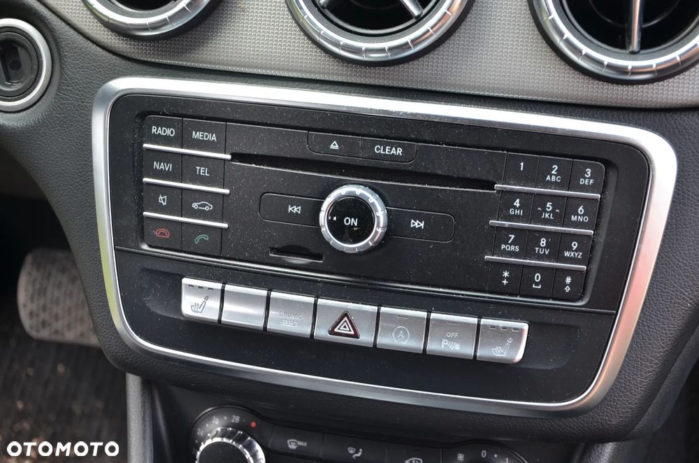 Mercedes-Benz CLA 220 d 7G-DCT AMG Line - 17