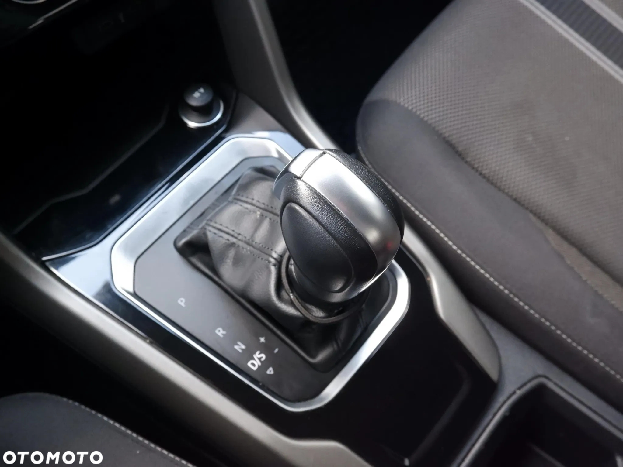 Volkswagen T-Roc 1.5 TSI GPF ACT Advance DSG - 36
