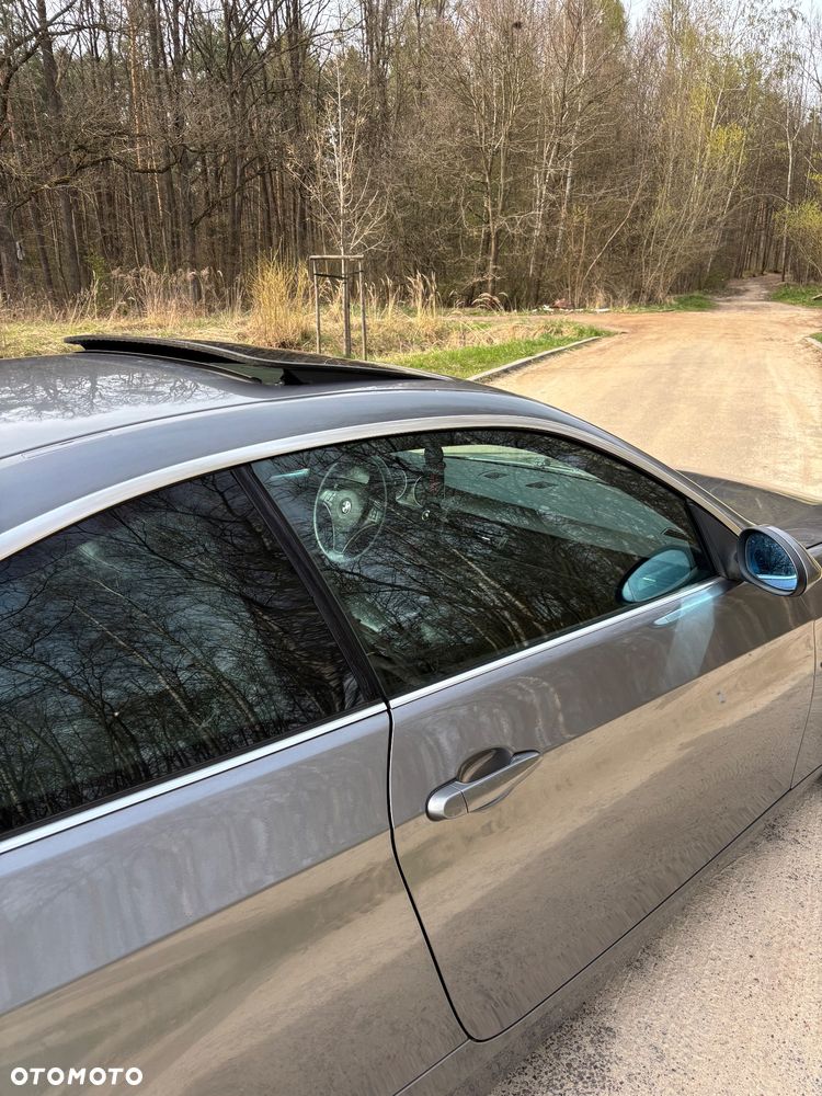 BMW Seria 3 325i - 7