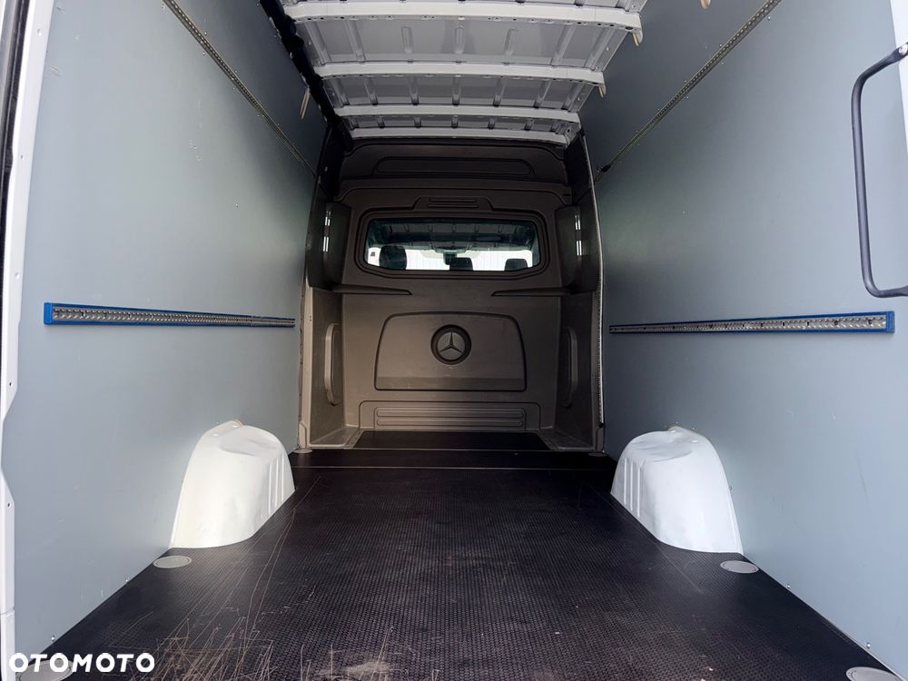 Mercedes-Benz Sprinter 319  3.0 Maxi Brygadówka - 19