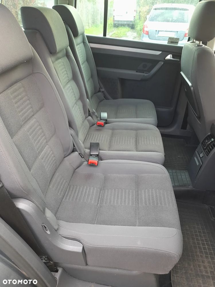 Volkswagen Touran 2.0 TDI Trendline - 14