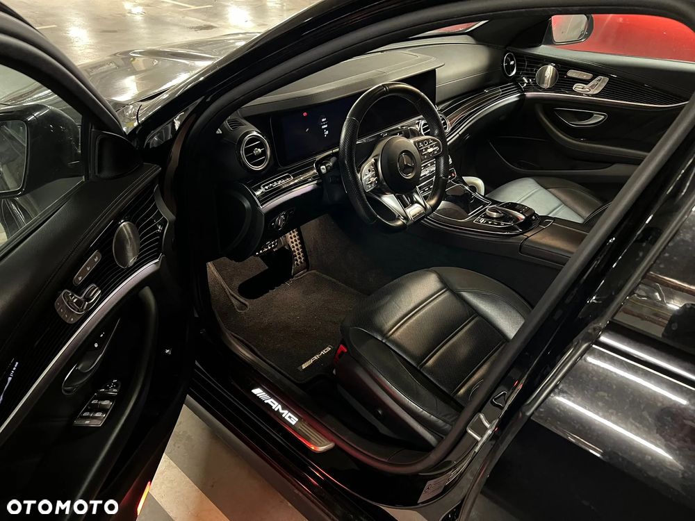 Mercedes-Benz Klasa E AMG 53 4-Matic+ - 11