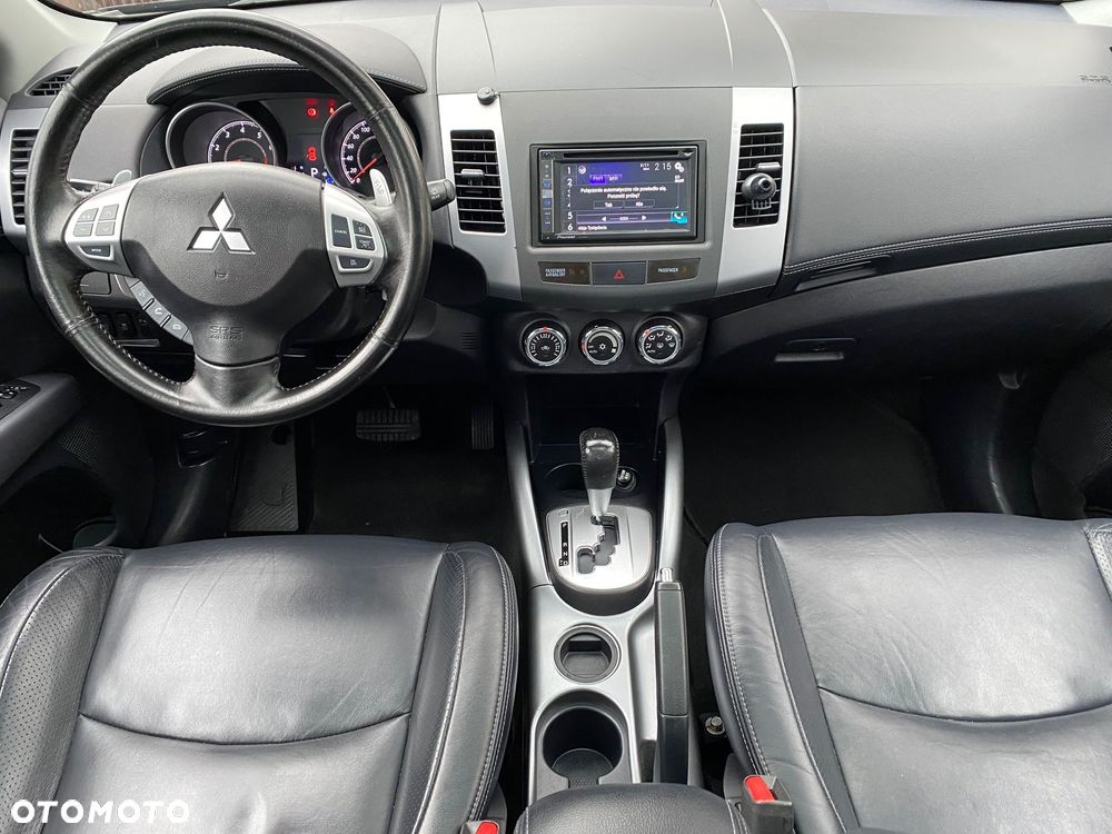 Mitsubishi Outlander 2.0 Intense + 2WD CVT - 4