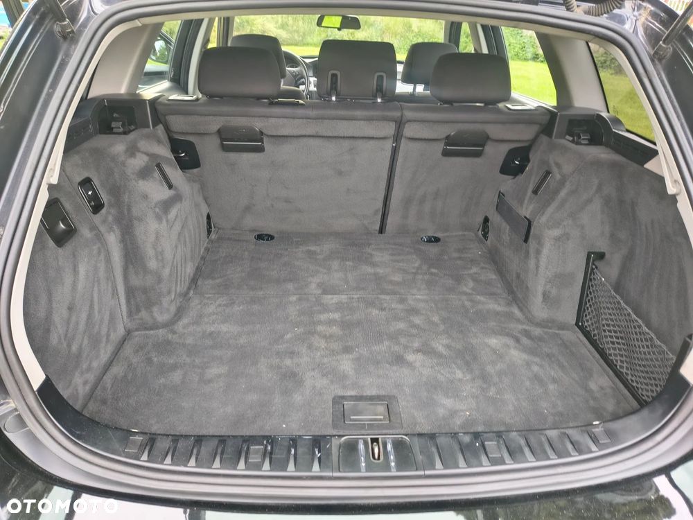 BMW Seria 3 318d - 15