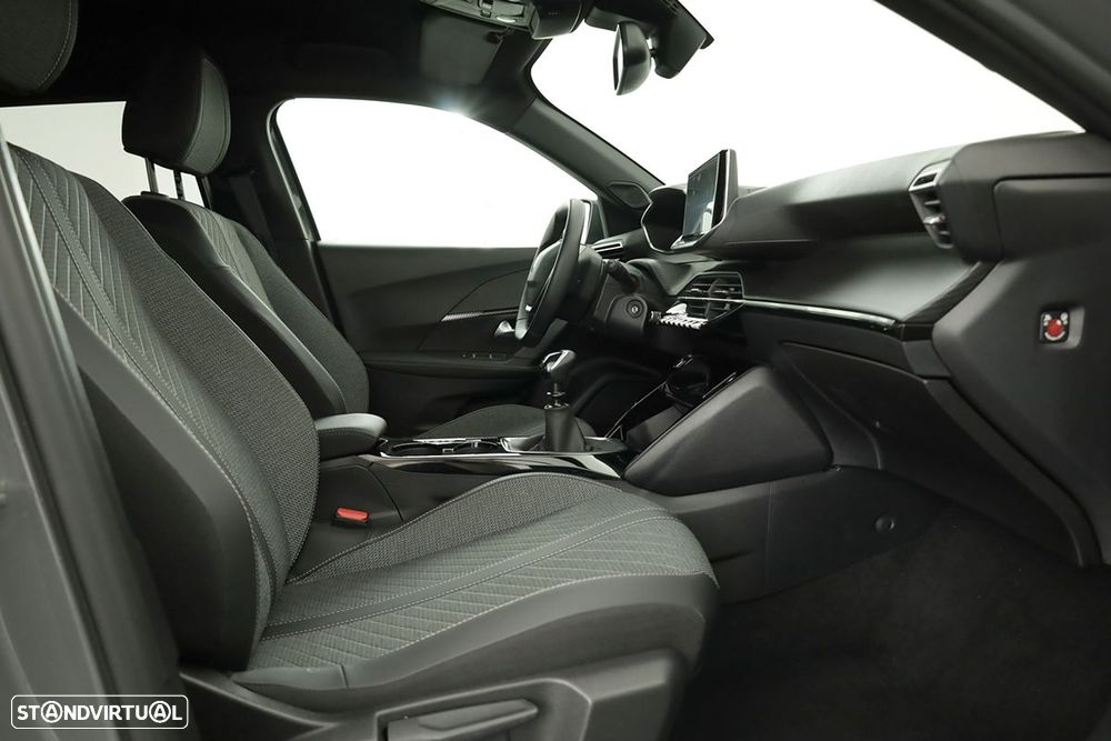 Peugeot 2008 1.2 PureTech Allure - 21
