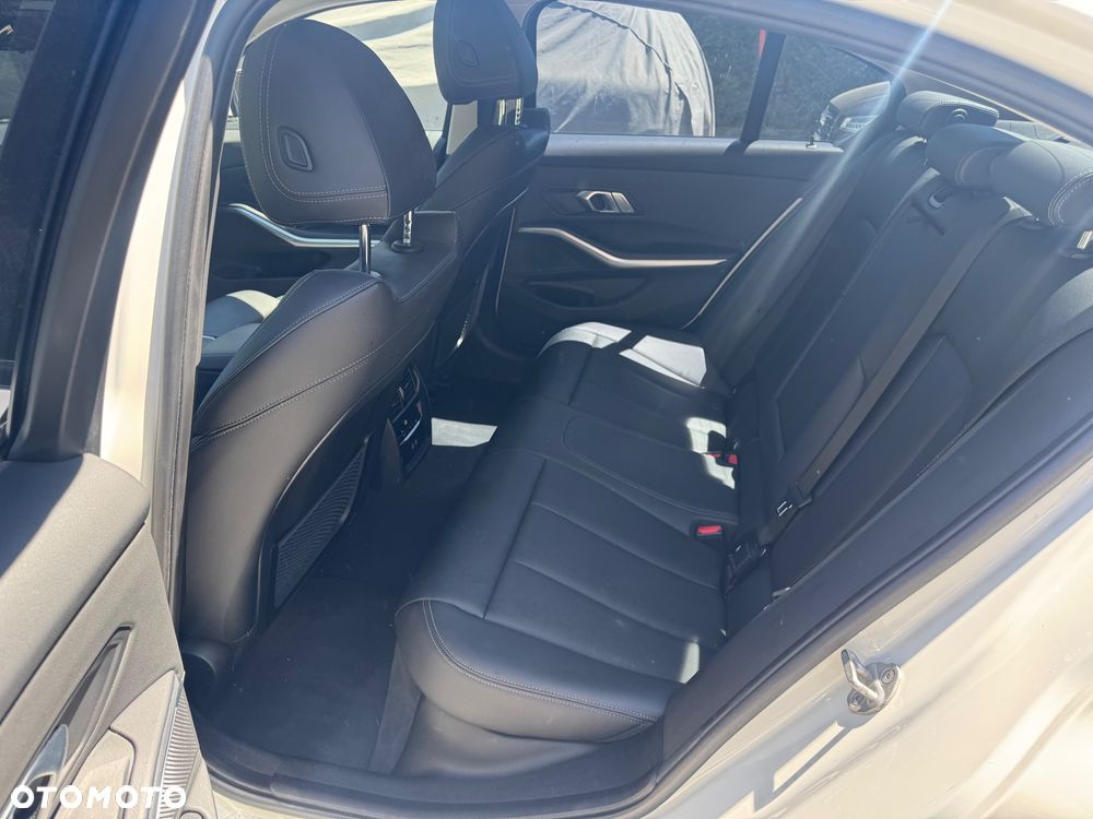 BMW Seria 3 318i Advantage sport - 10